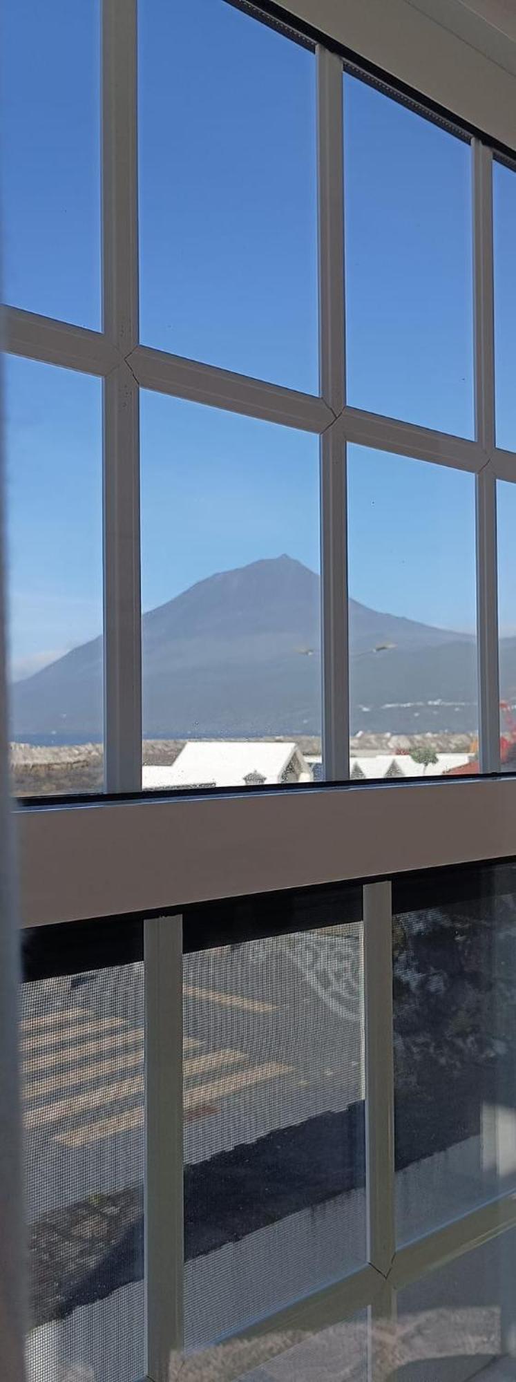 Alojamento Bela Vista Lajes do Pico Bagian luar foto